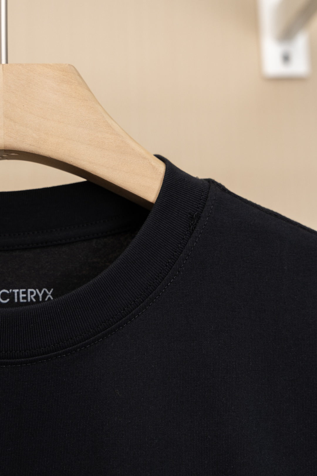 LuxluxHouse Best Quality Clothes T-shirt Arcteryx