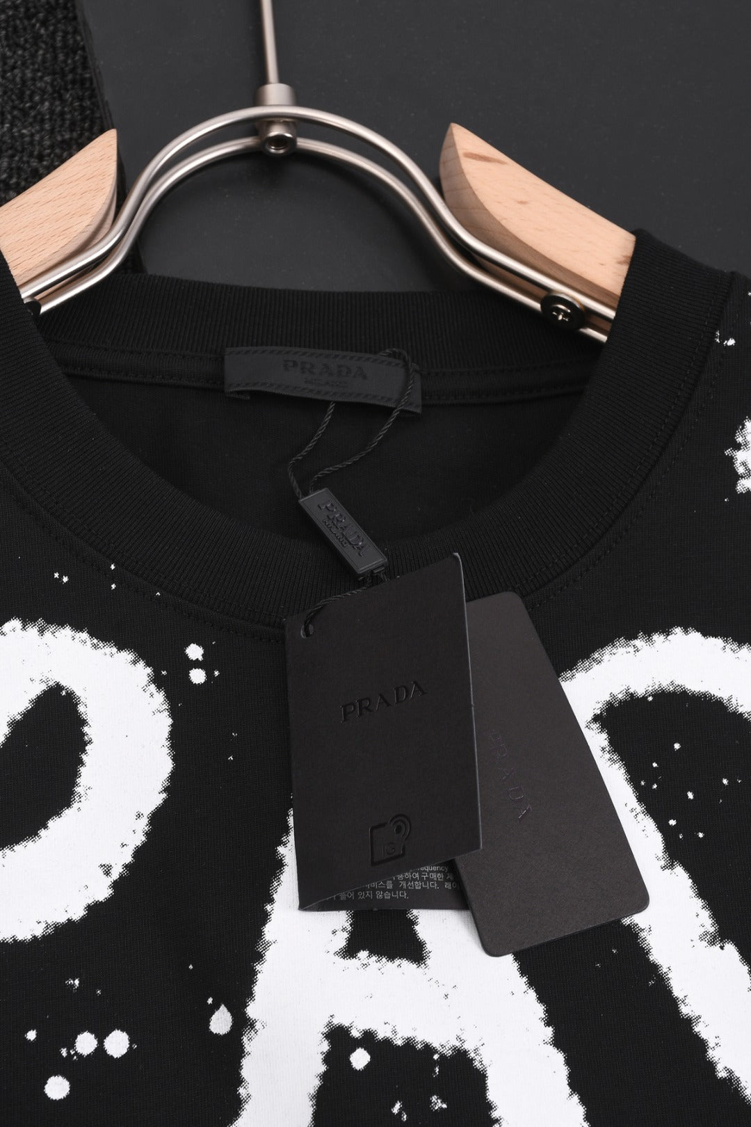 LuxluxHouse Best Quality Clothes T-shirt Prada