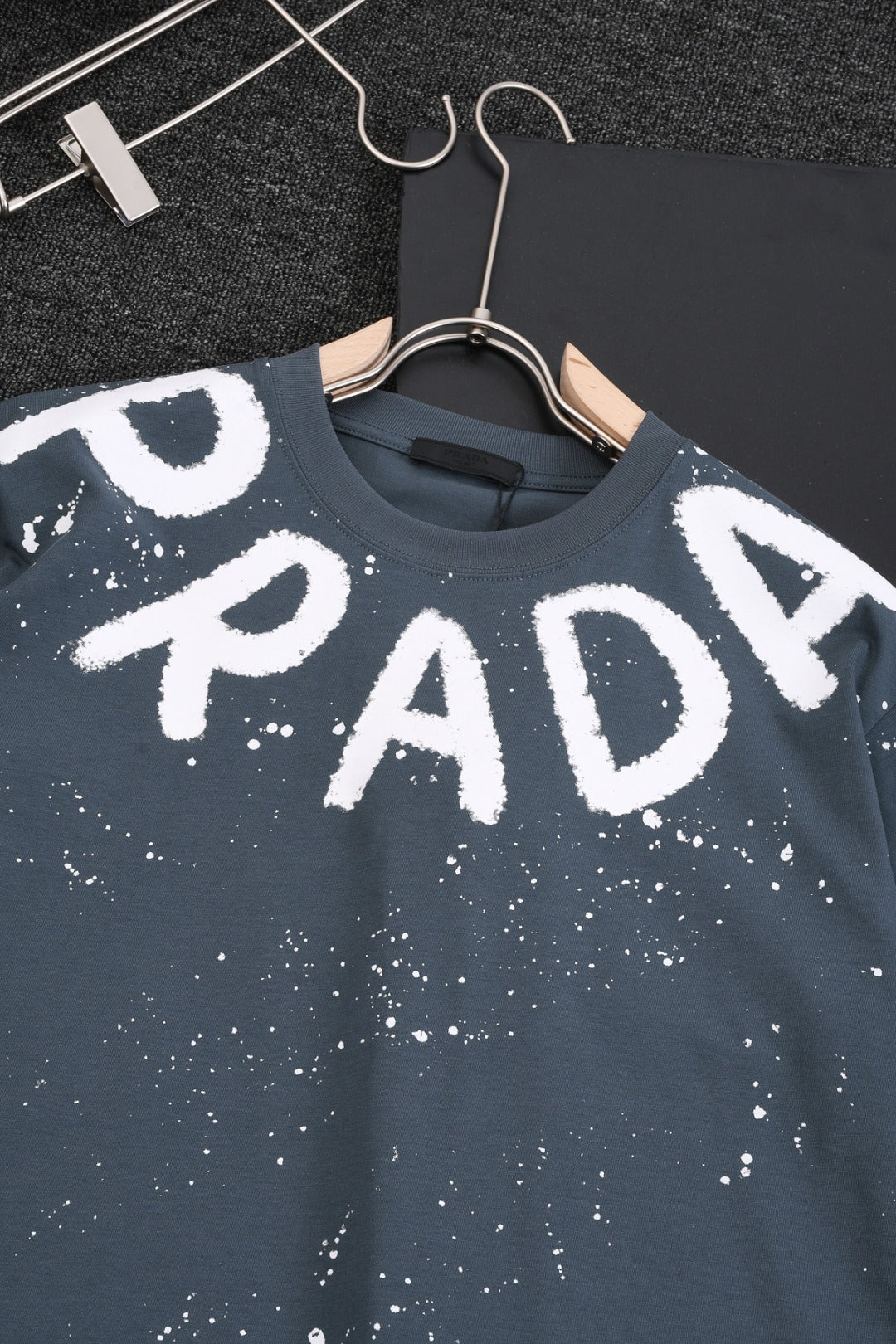 LuxluxHouse Best Quality Clothes T-shirt Prada