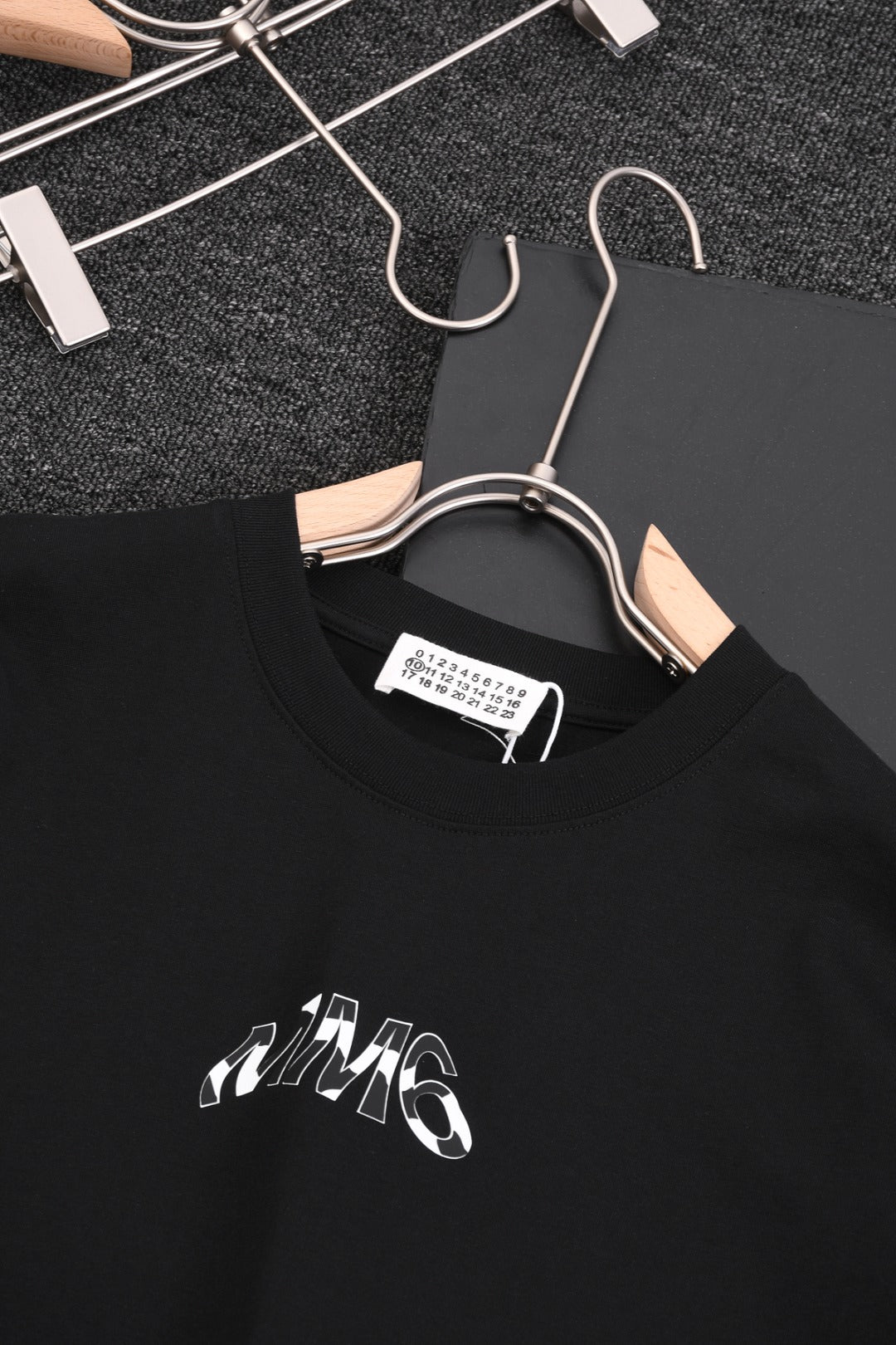 LuxluxHouse Best Quality Clothes T-shirt Chanel & Maison Margiela