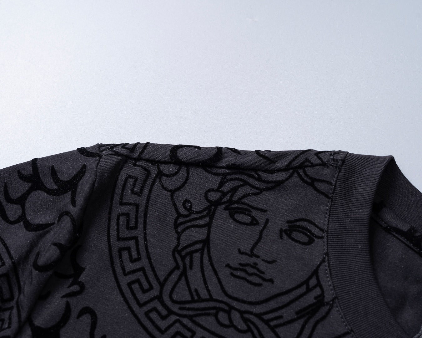 LuxluxHouse Best Quality Clothes Versace T-shirt