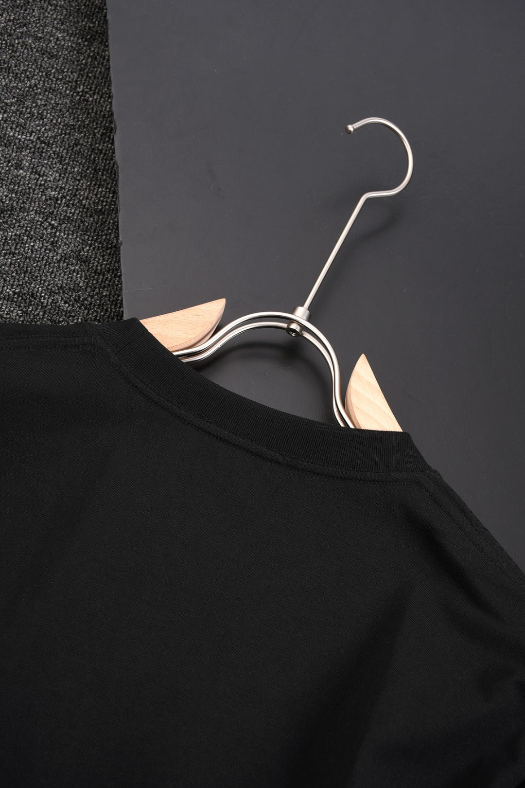 LuxluxHouse Best Quality Clothes T-shirt Loewe