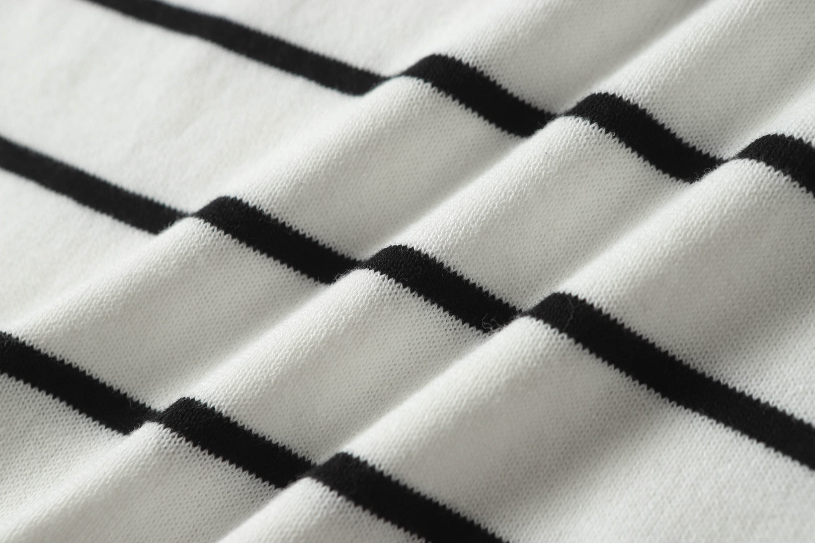 LuxluxHouse Best Quality Clothes T-shirt Prada