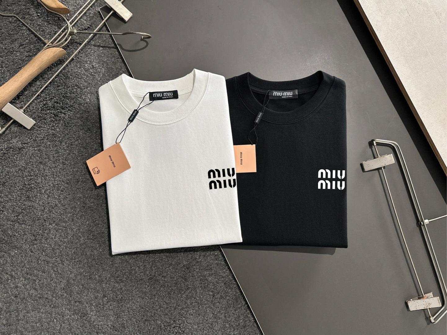 LuxluxHouse Best Quality Clothes Miu Miu T-shirt