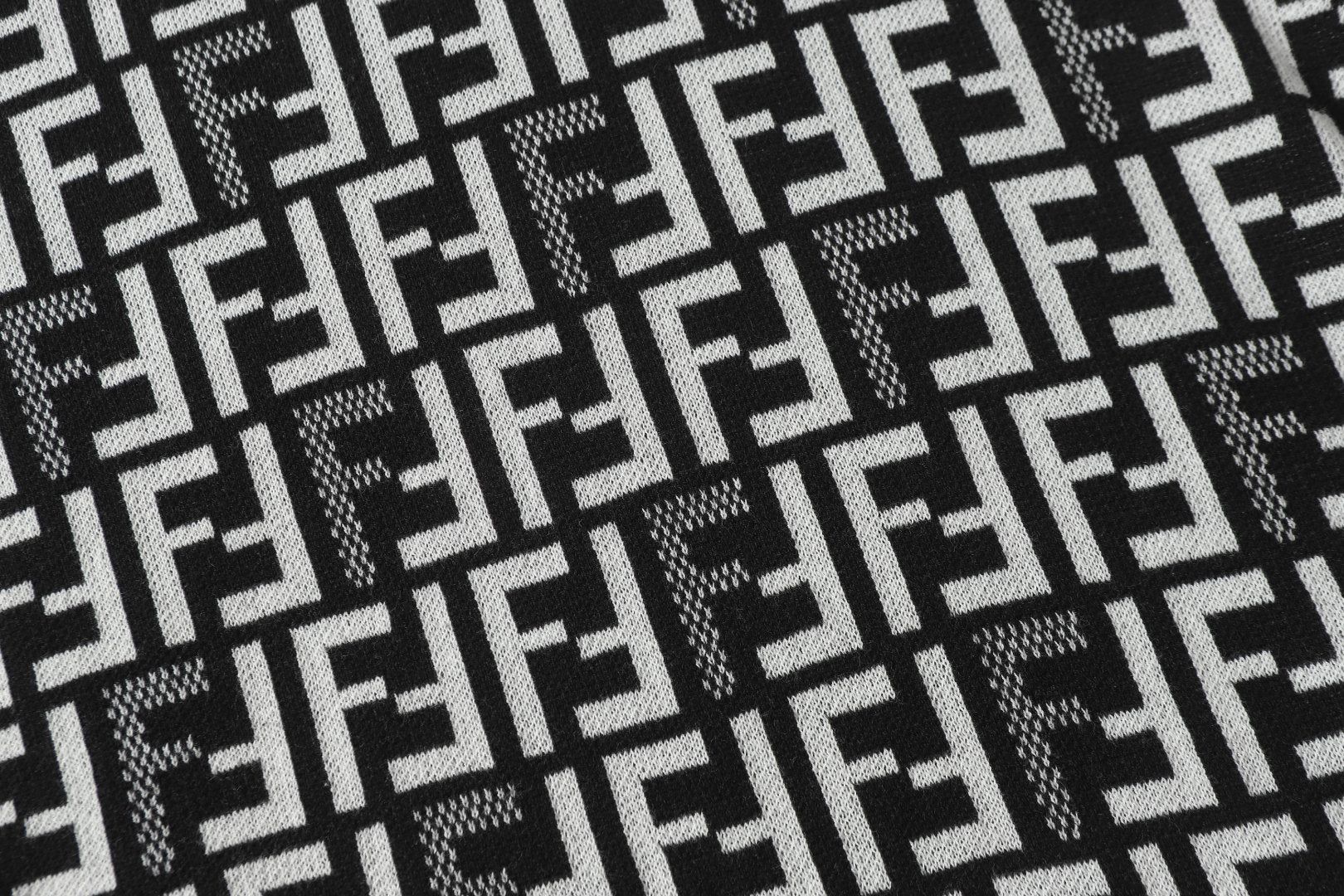 LuxluxHouse Best Quality Clothes Fendi T-shirt