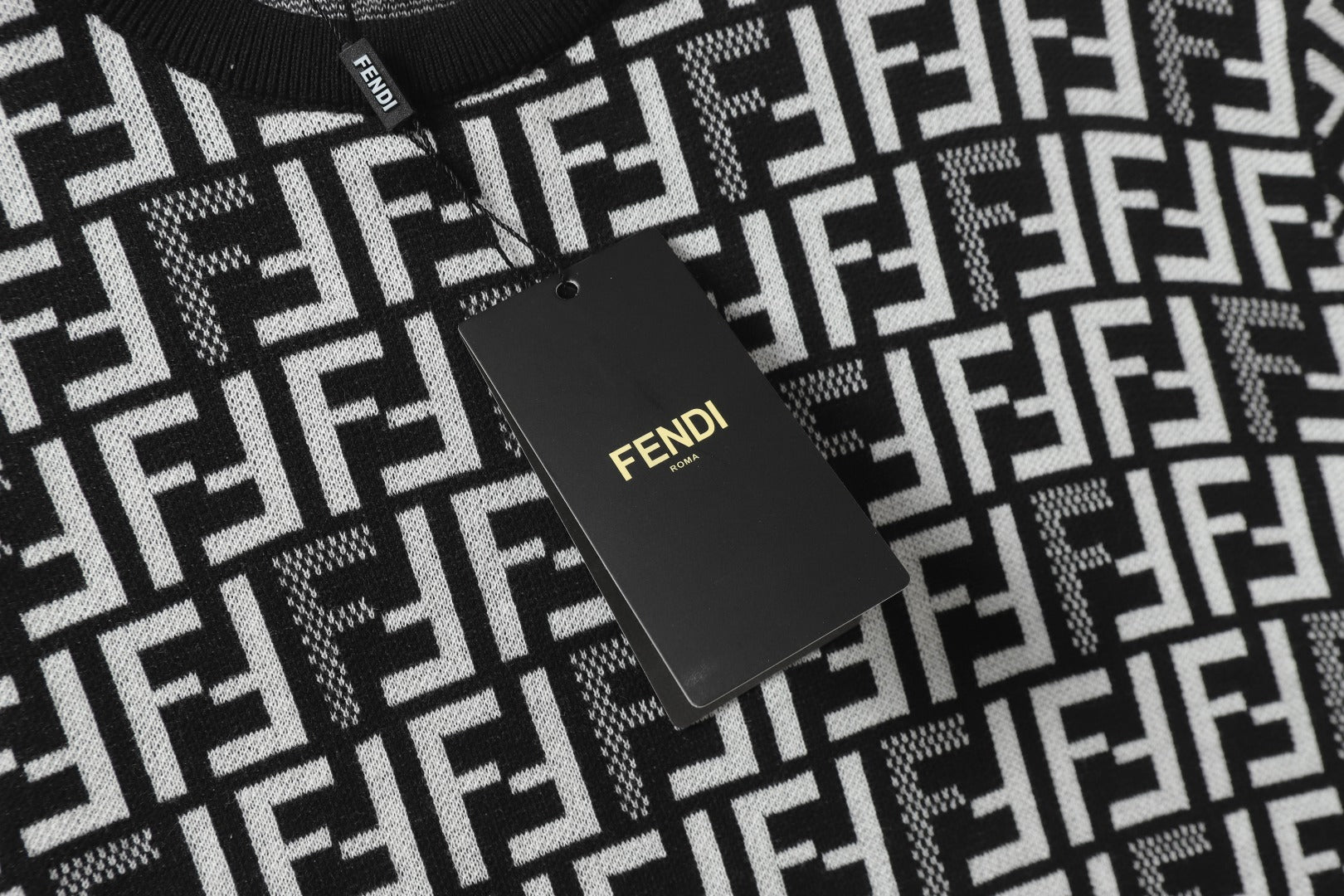 LuxluxHouse Best Quality Clothes Fendi T-shirt