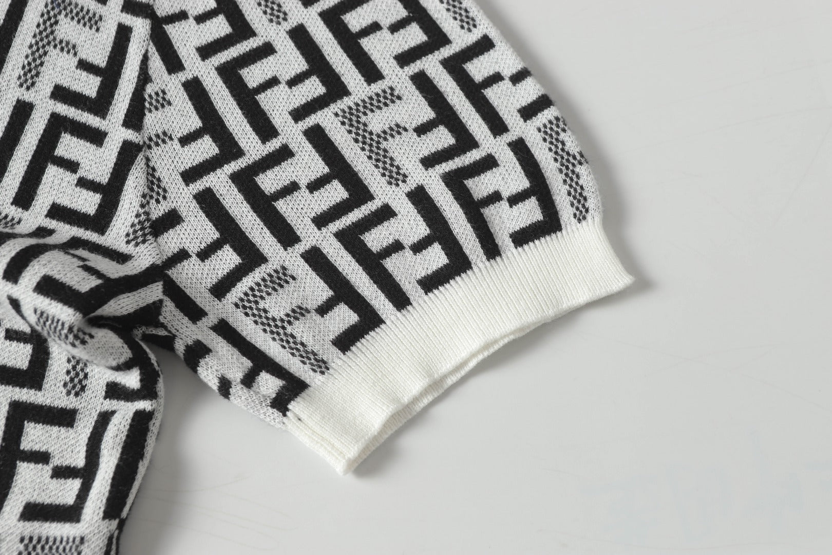 LuxluxHouse Best Quality Clothes Fendi T-shirt