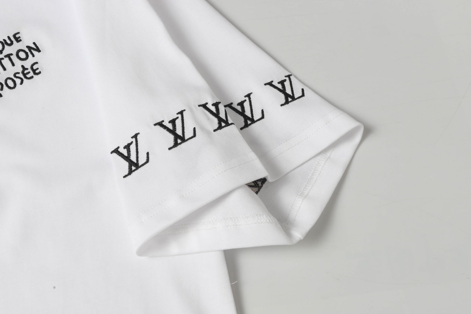 LuxluxHouse Best Quality Clothes T-shirt Louis Vuitton