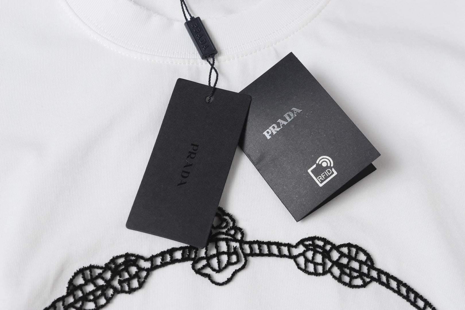 LuxluxHouse Best Quality Clothes T-shirt Prada