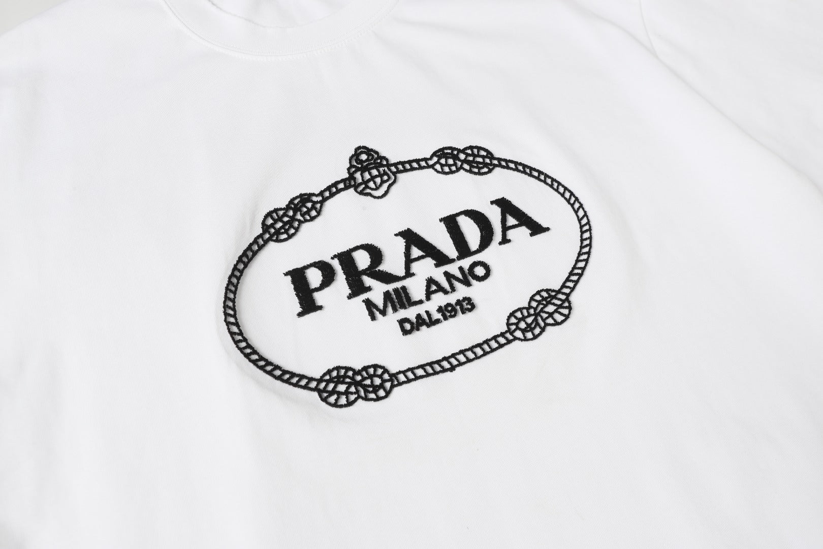 LuxluxHouse Best Quality Clothes T-shirt Prada