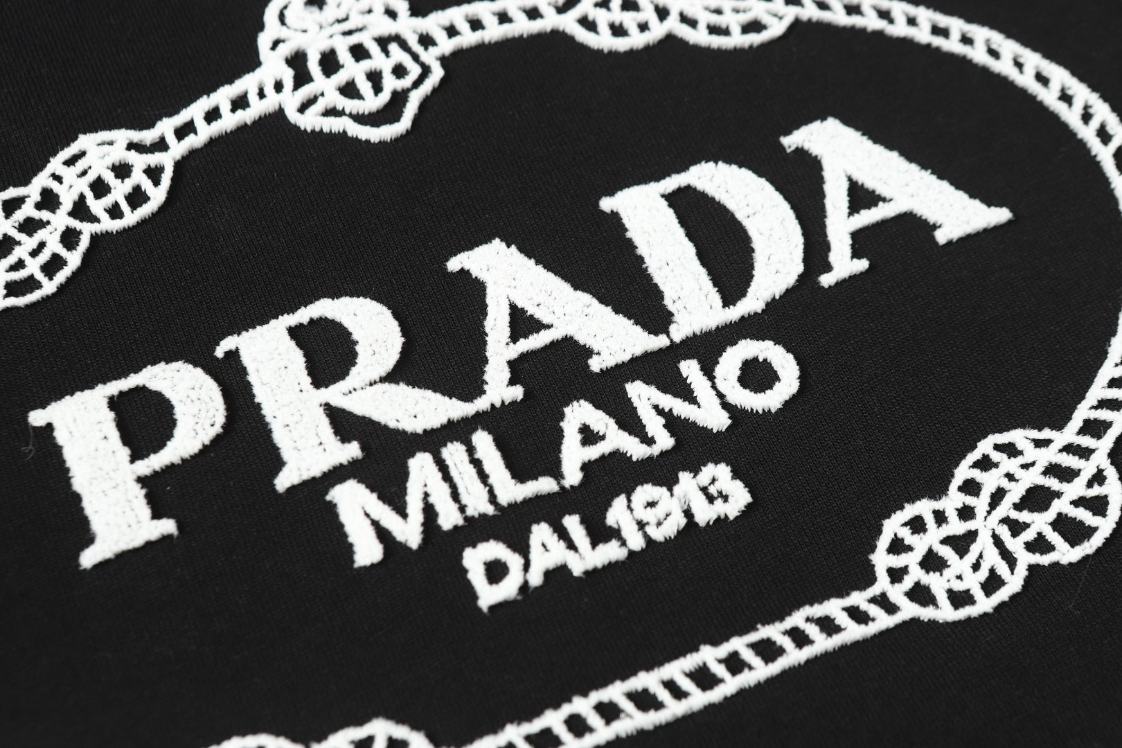 LuxluxHouse Best Quality Clothes T-shirt Prada