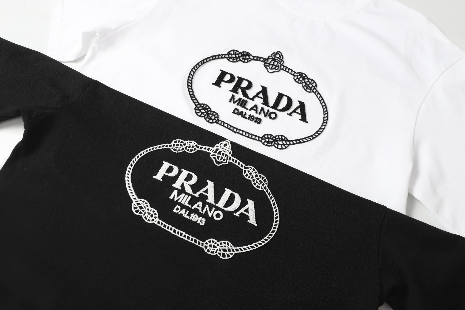 LuxluxHouse Best Quality Clothes T-shirt Prada
