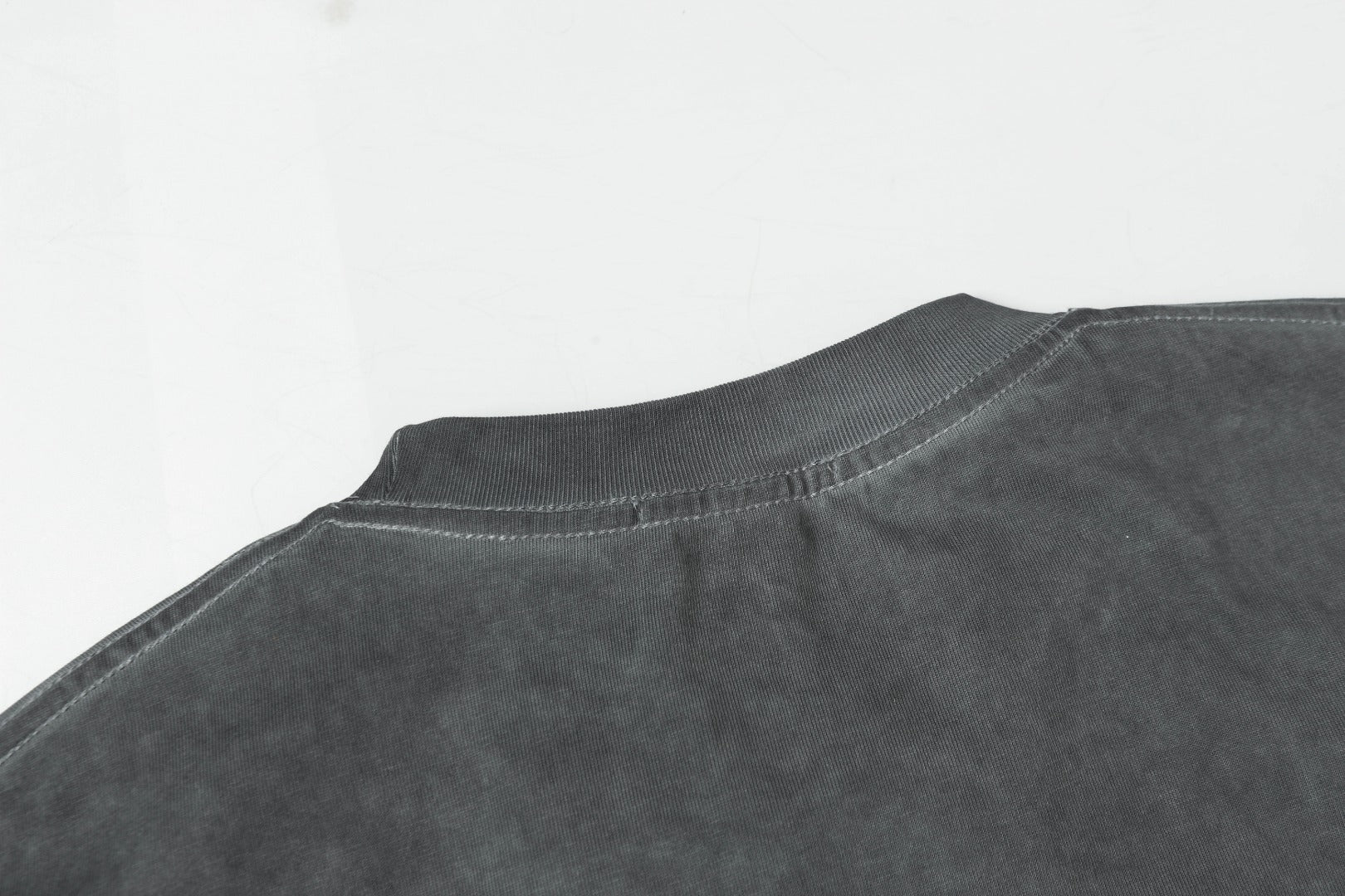 LuxluxHouse Best Quality Clothes T-shirt Prada