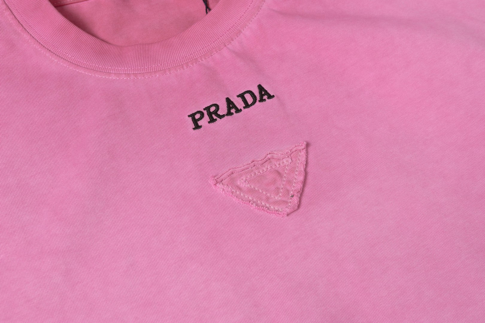 LuxluxHouse Best Quality Clothes T-shirt Prada