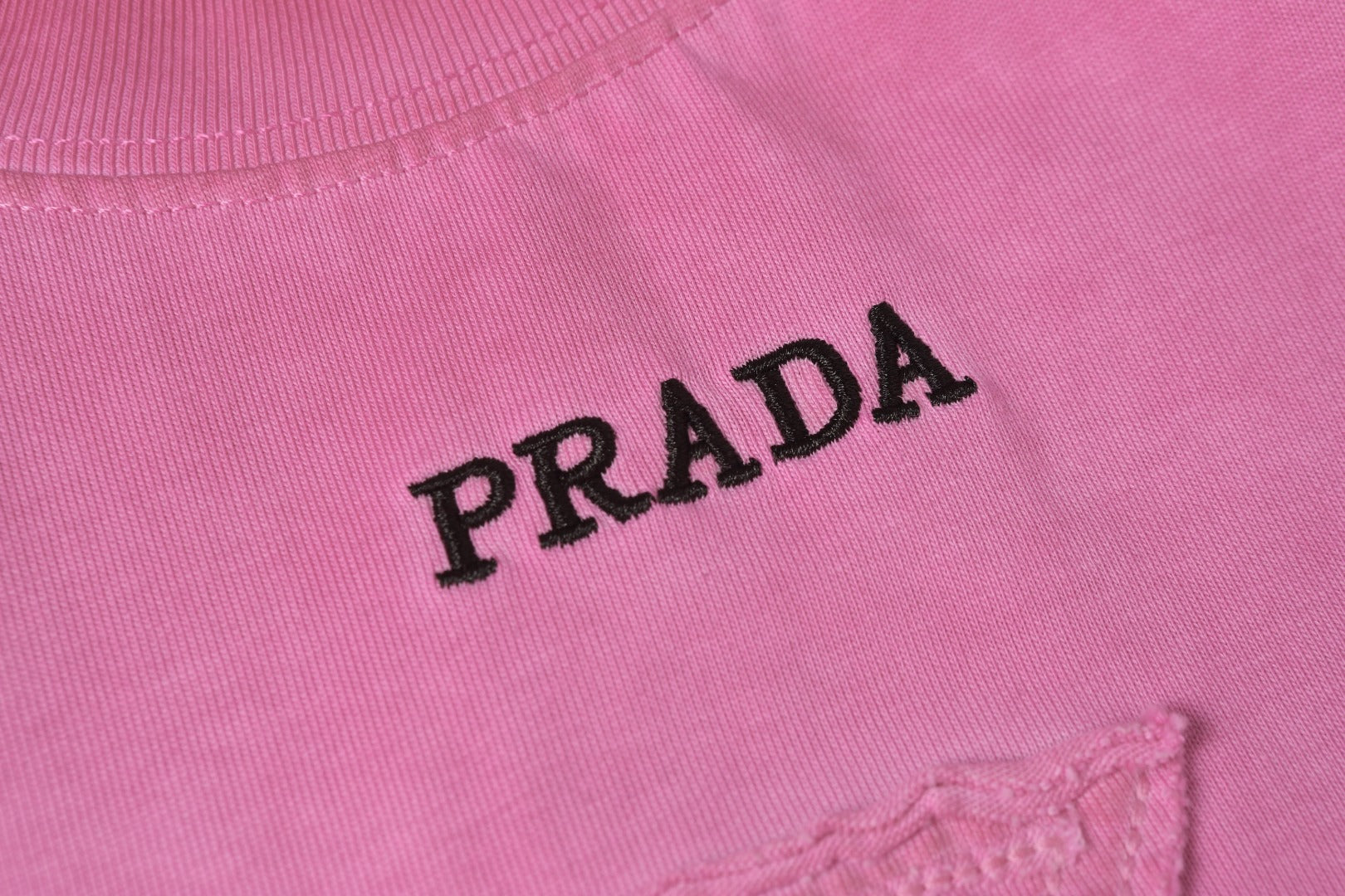 LuxluxHouse Best Quality Clothes T-shirt Prada