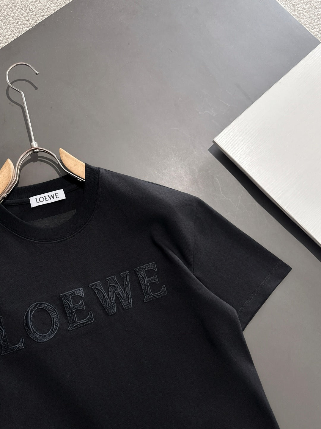 LuxluxHouse Best Quality Clothes T-shirt Loewe