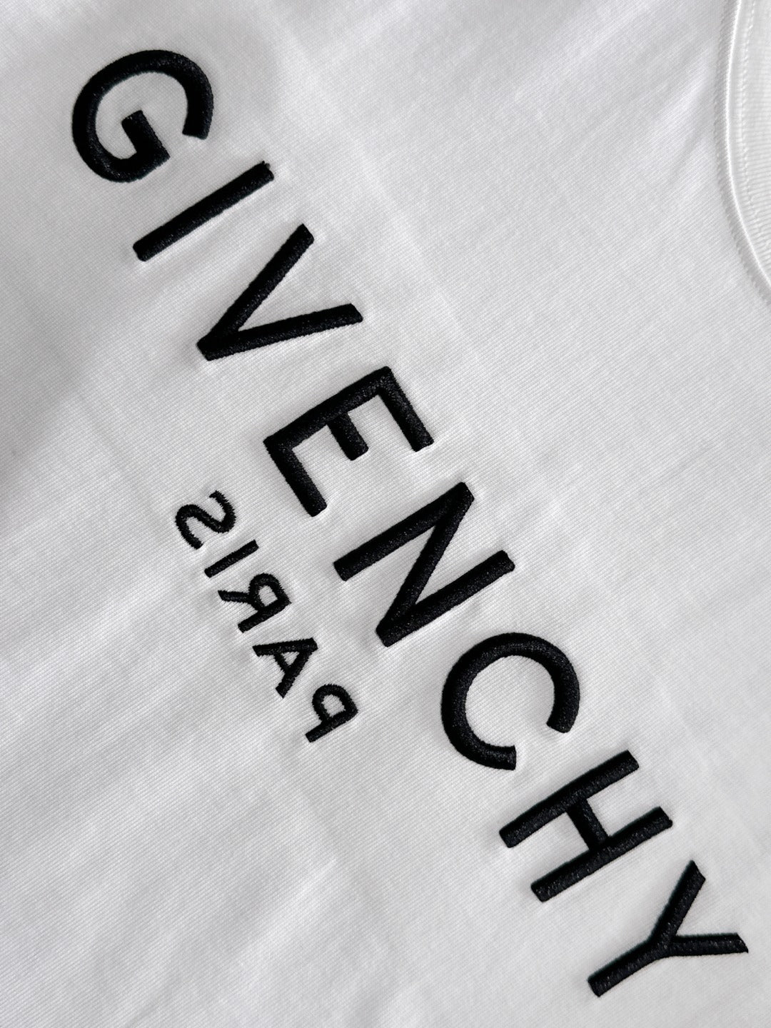 LuxluxHouse Best Quality Clothes Givenchy T-shirt