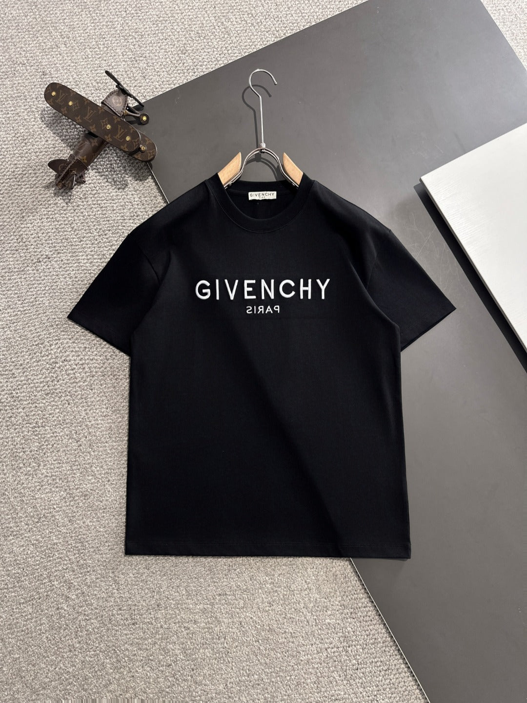 LuxluxHouse Best Quality Clothes Givenchy T-shirt