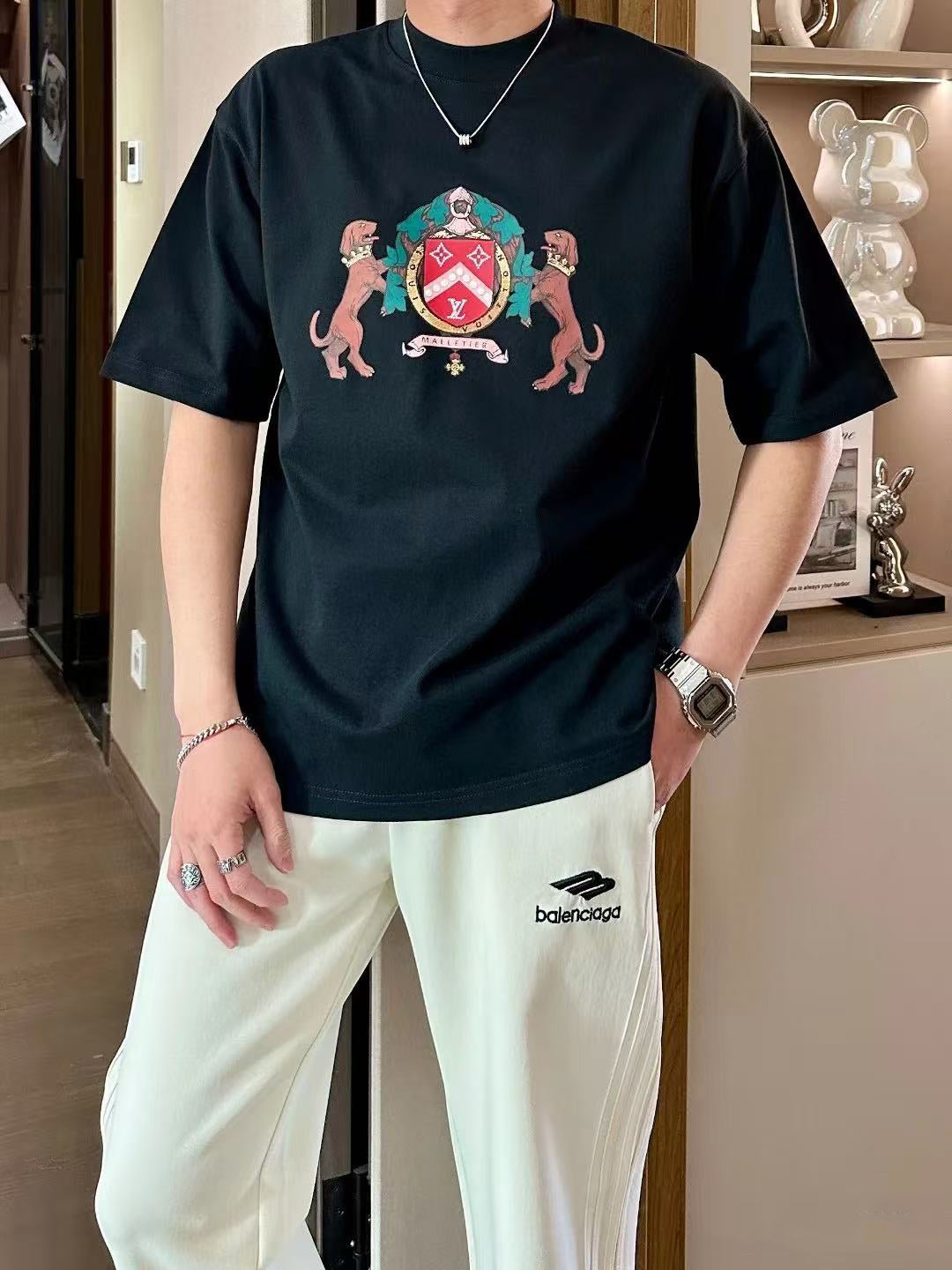 LuxluxHouse Best Quality Clothes T-shirt Louis Vuitton