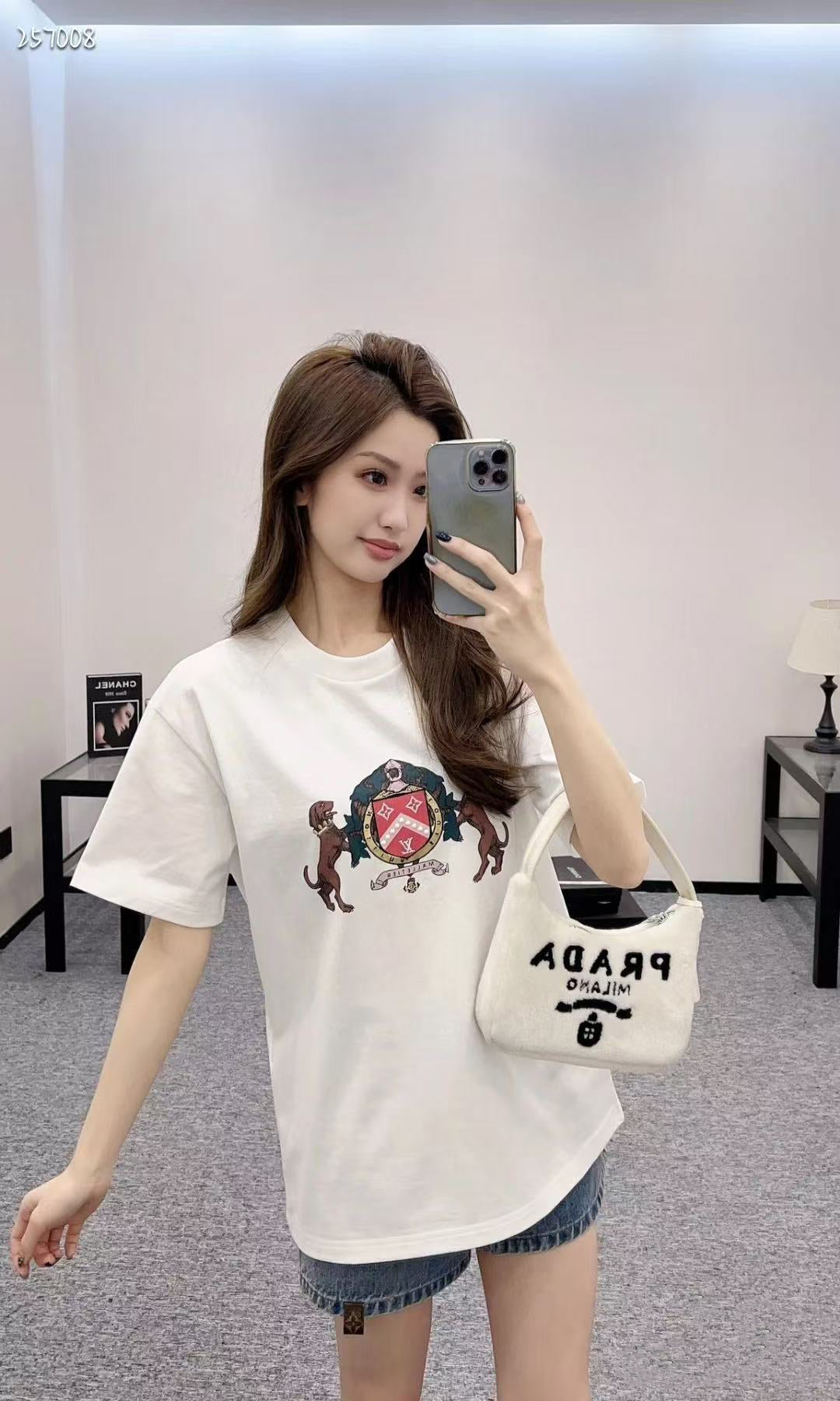 LuxluxHouse Best Quality Clothes T-shirt Louis Vuitton