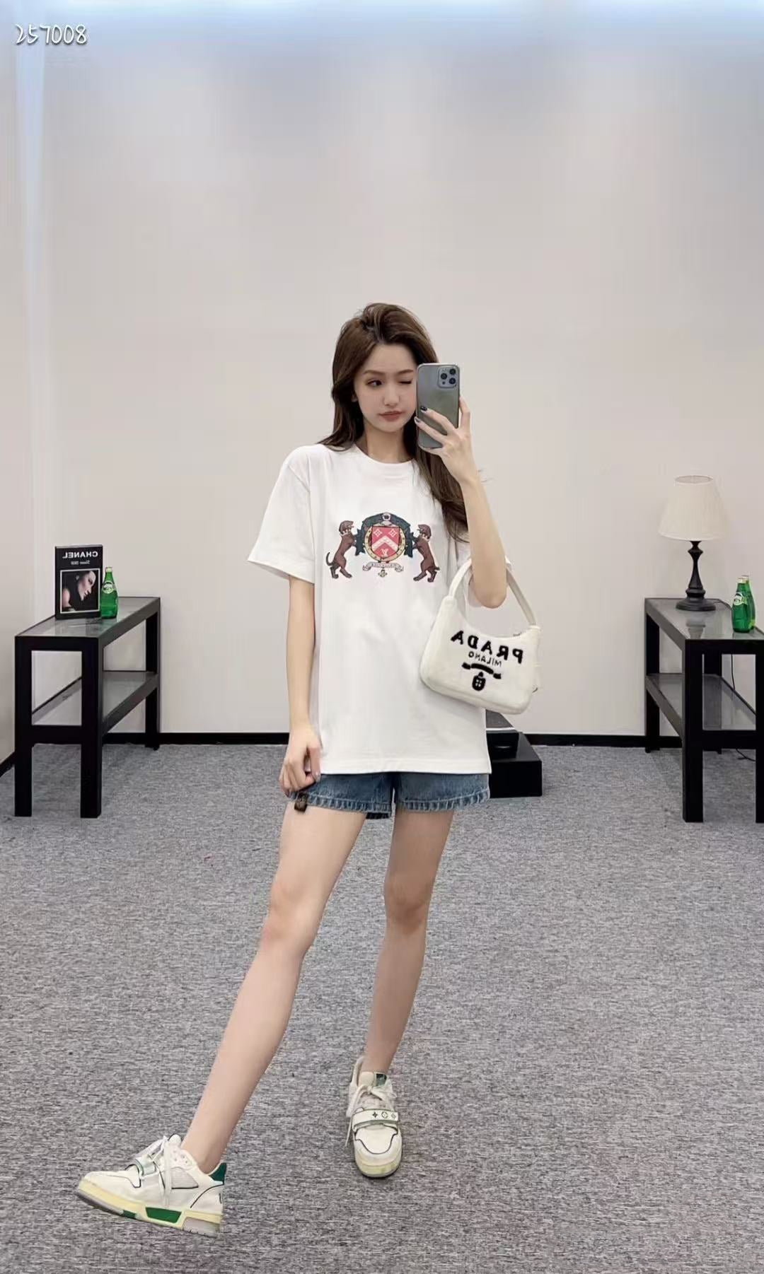 LuxluxHouse Best Quality Clothes T-shirt Louis Vuitton