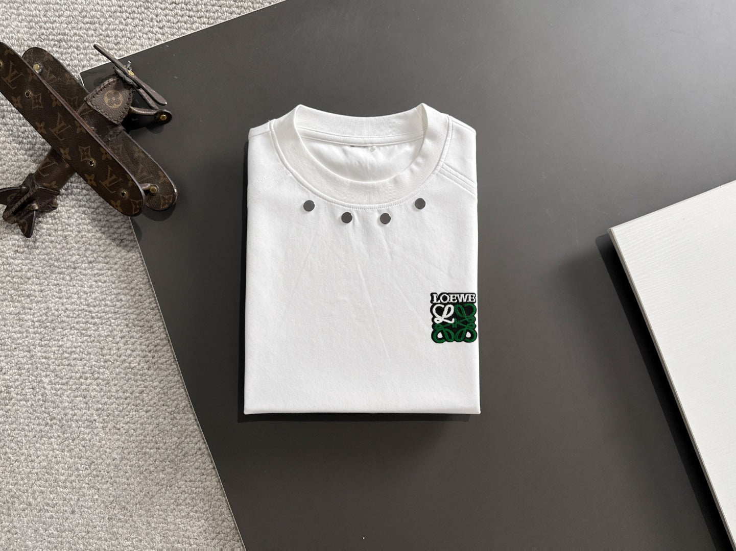 LuxluxHouse Best Quality Clothes T-shirt Loewe
