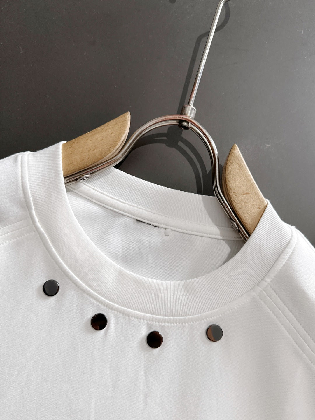 LuxluxHouse Best Quality Clothes T-shirt Loewe