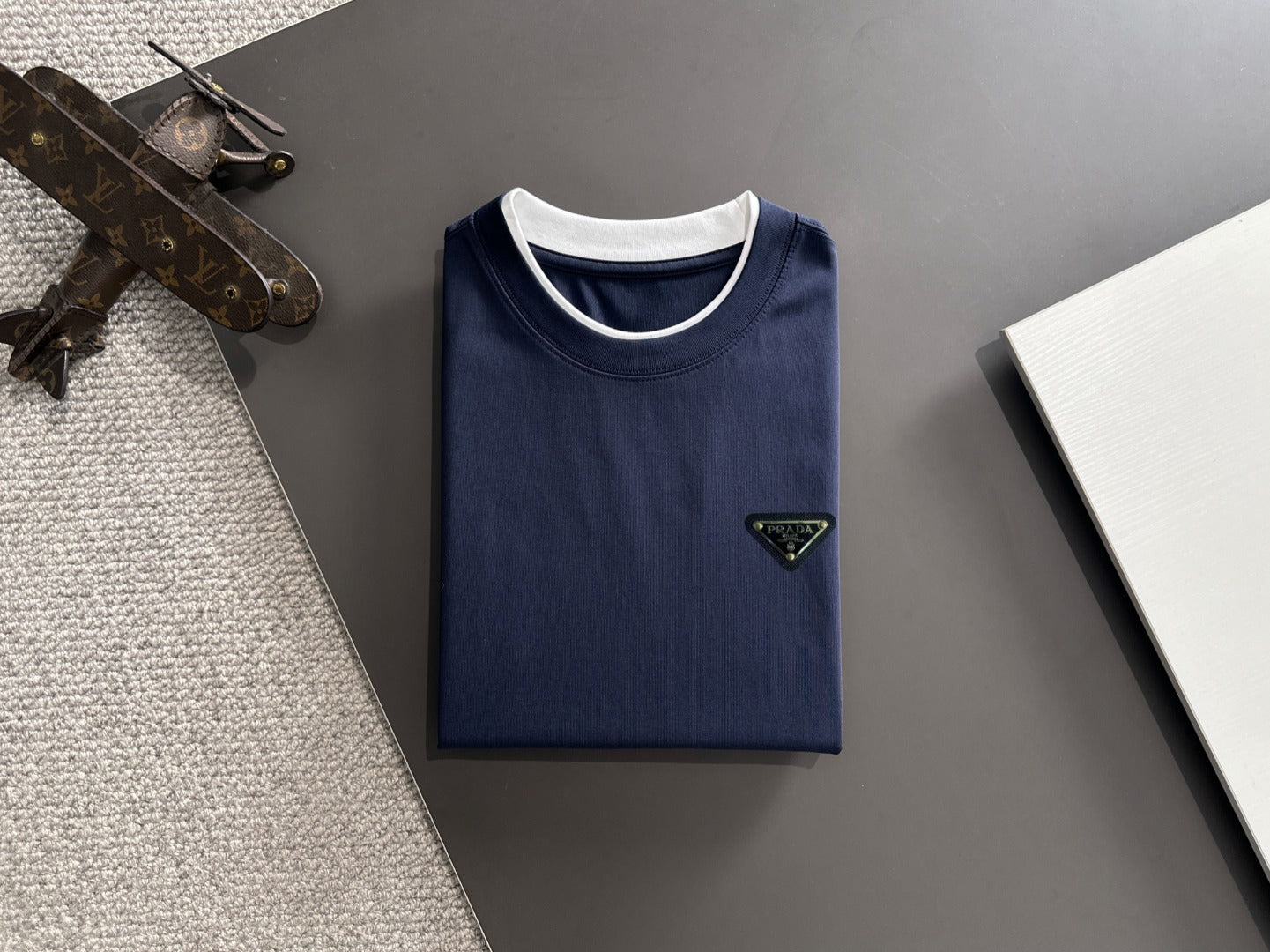 LuxluxHouse Best Quality Clothes T-shirt Prada