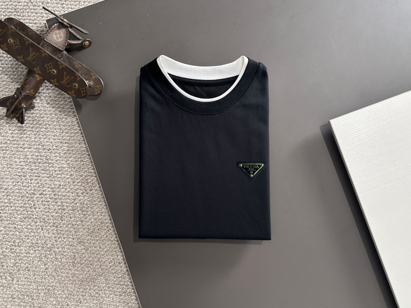 LuxluxHouse Best Quality Clothes T-shirt Prada
