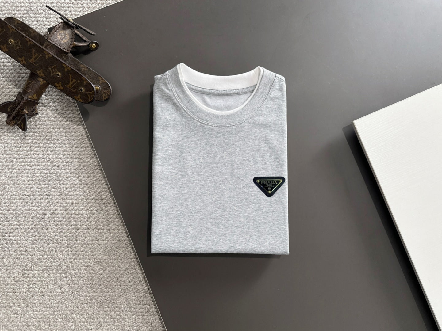 LuxluxHouse Best Quality Clothes T-shirt Prada