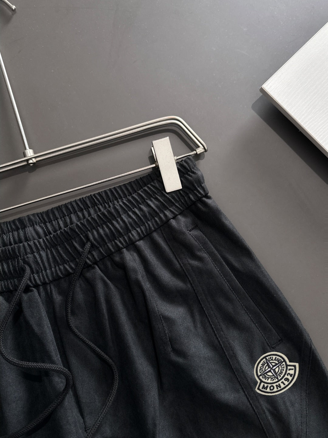 LuxluxHouse Best Quality Clothes Pants Moncler