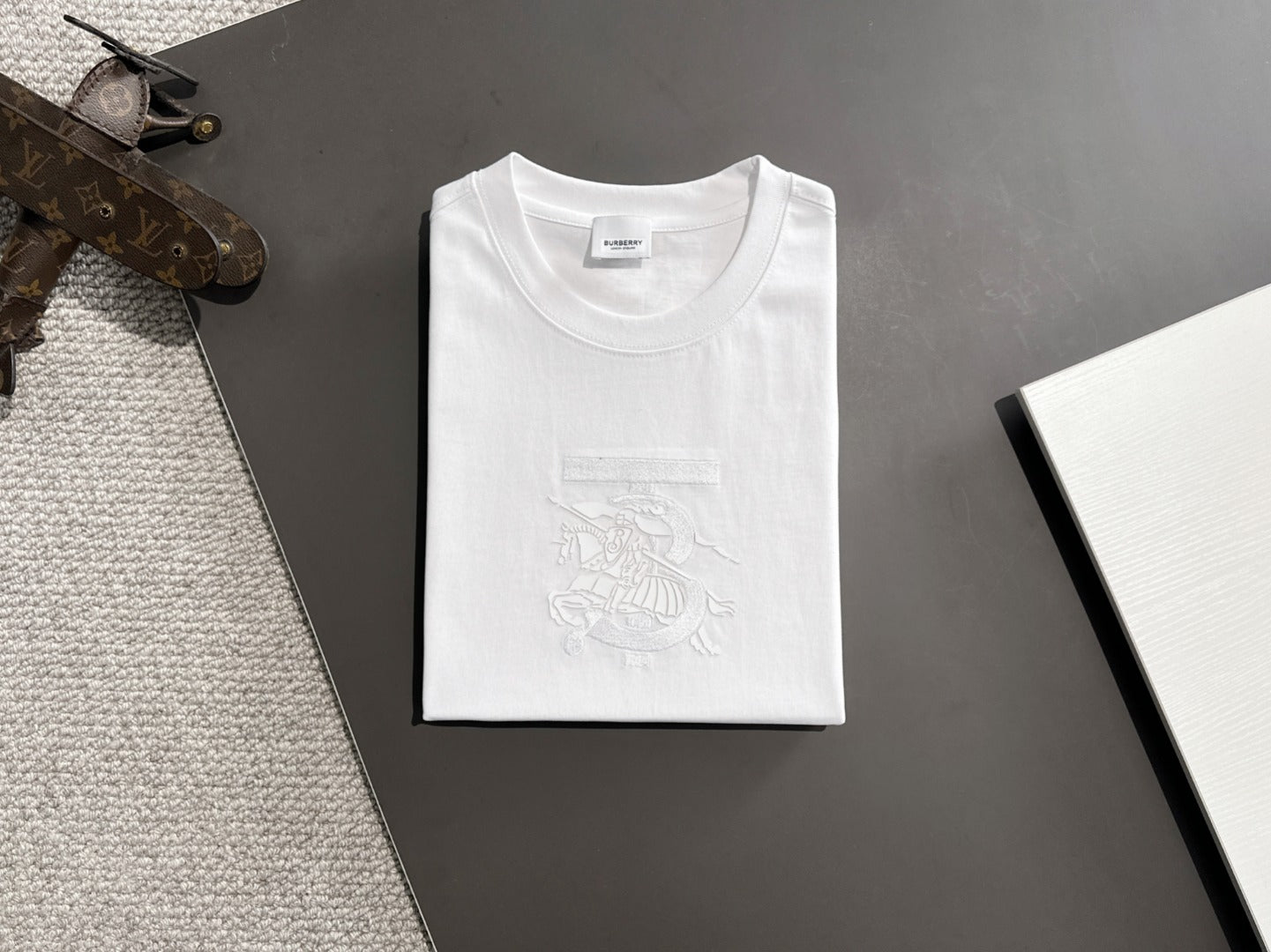 LuxluxHouse Best Quality Clothes Burberry T-shirt