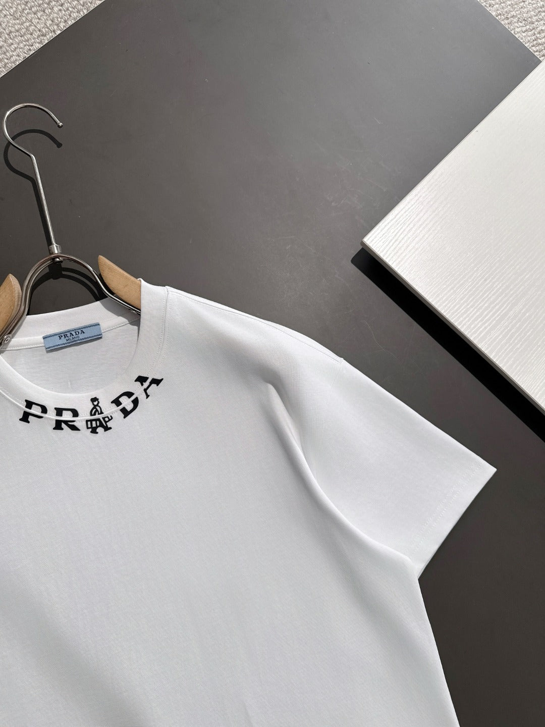 LuxluxHouse Best Quality Clothes T-shirt Prada