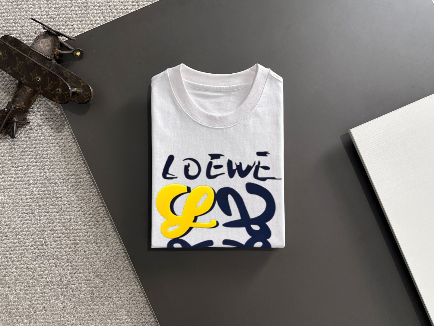 LuxluxHouse Best Quality Clothes T-shirt Loewe