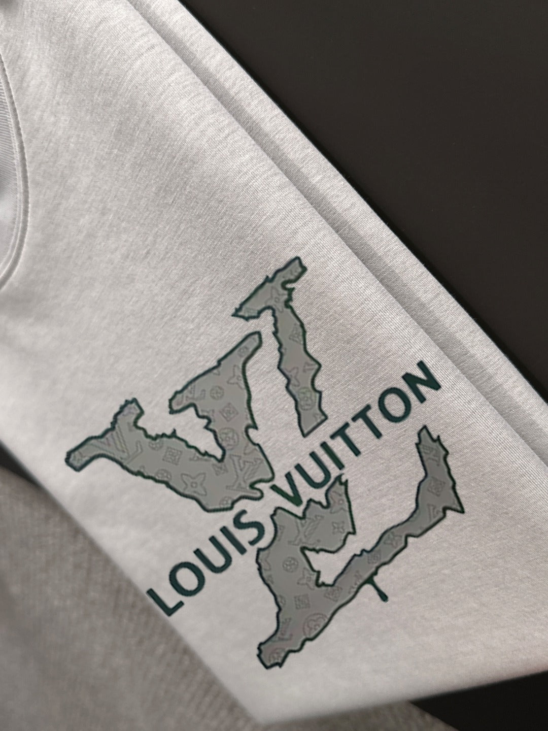 LuxluxHouse Best Quality Clothes T-shirt Louis Vuitton
