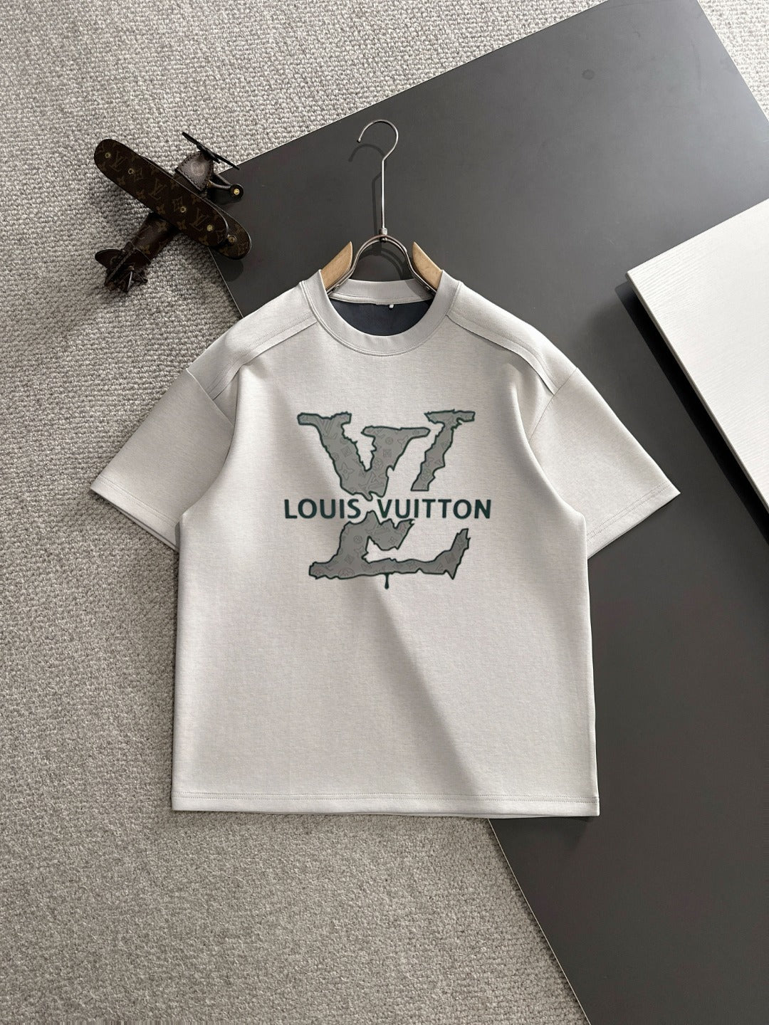 LuxluxHouse Best Quality Clothes T-shirt Louis Vuitton