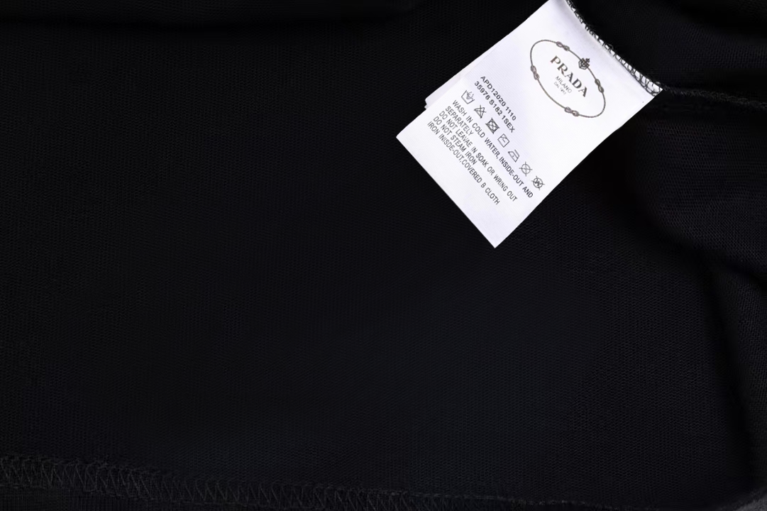 LuxluxHouse Best Quality Clothes T-shirt Prada