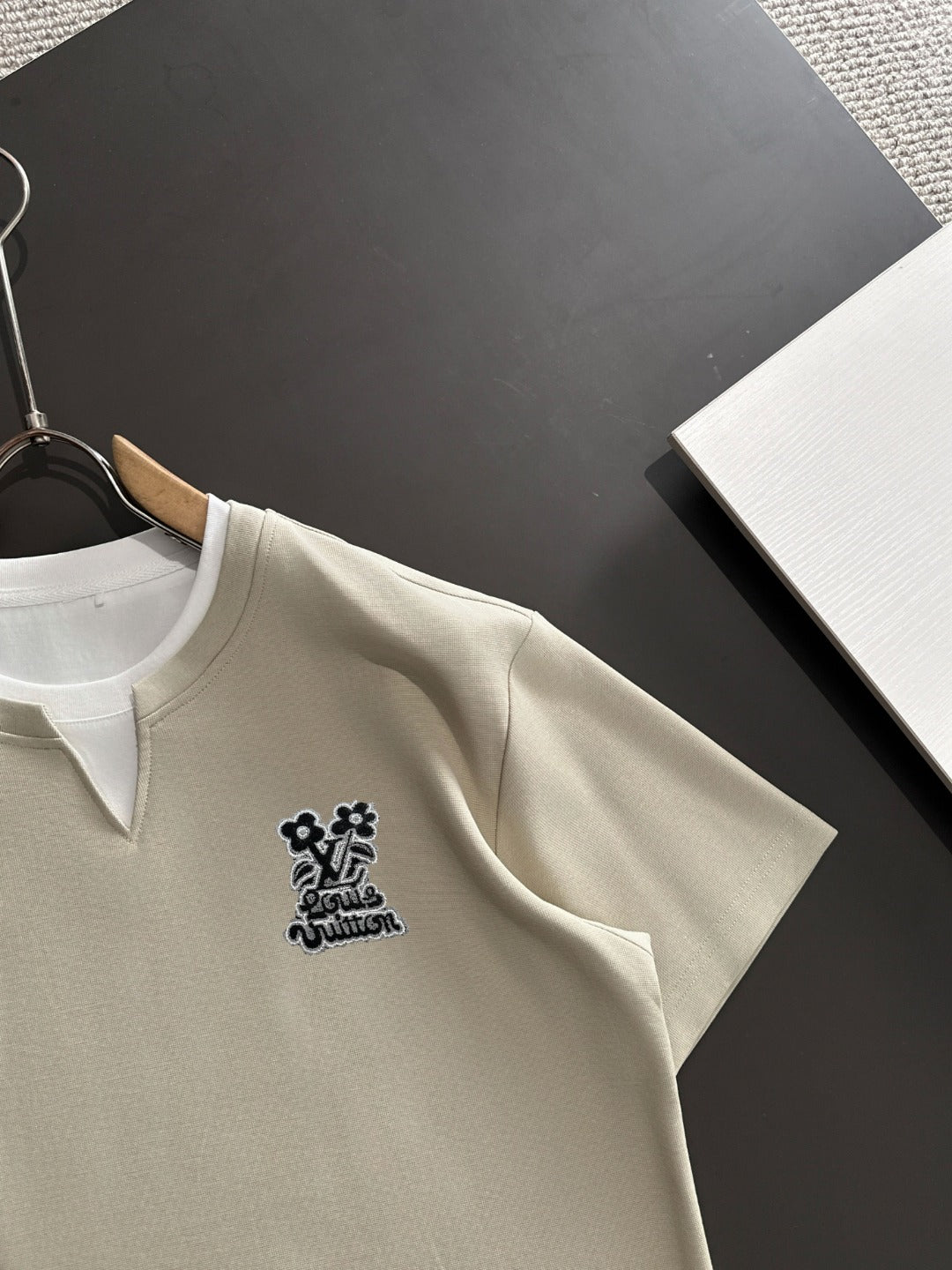 LuxluxHouse Best Quality Clothes T-shirt Louis Vuitton