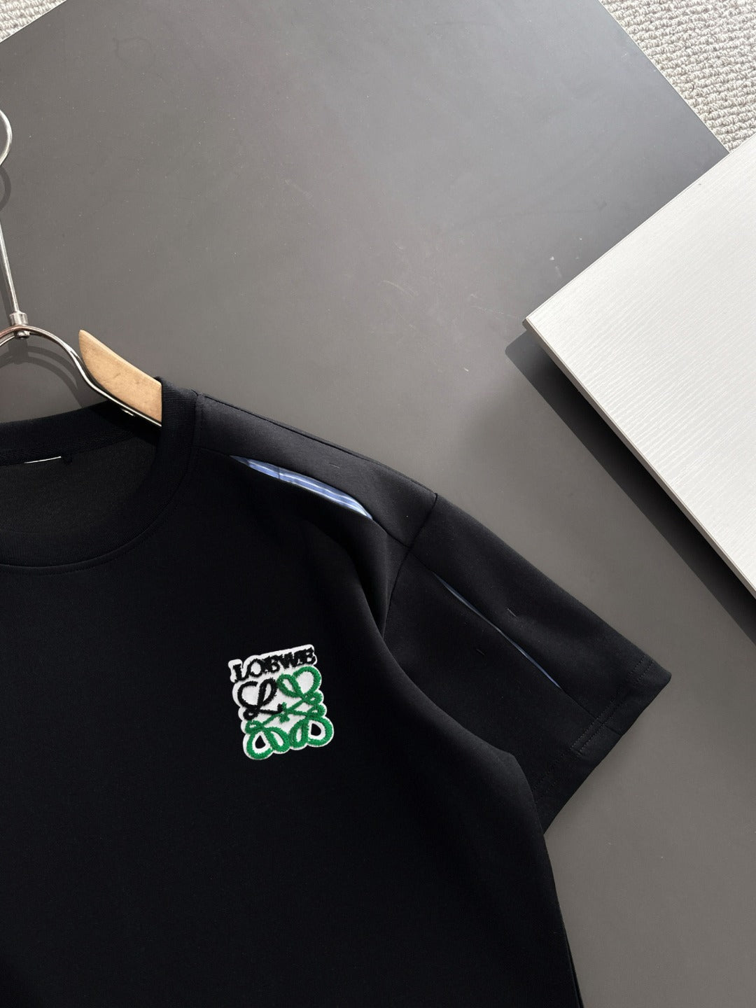 LuxluxHouse Best Quality Clothes T-shirt Loewe