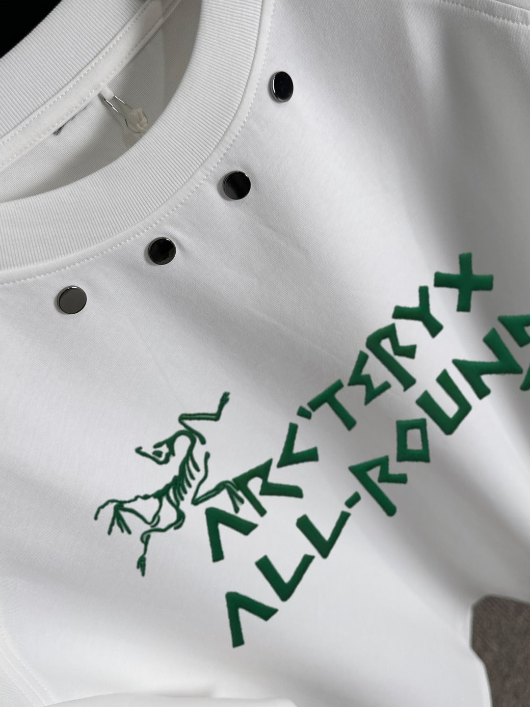 LuxluxHouse Best Quality Clothes T-shirt Arcteryx