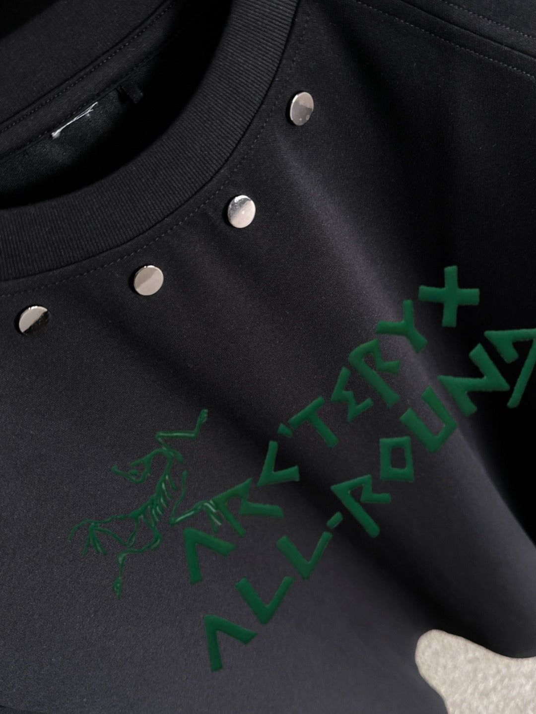 LuxluxHouse Best Quality Clothes T-shirt Arcteryx