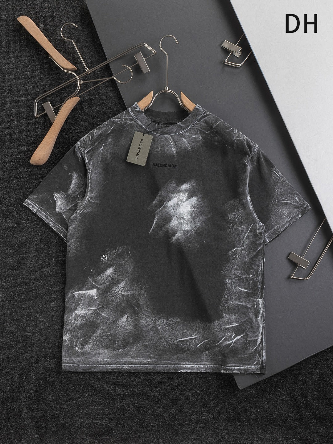 LuxluxHouse Best Quality Clothes Balenciaga T-shirt