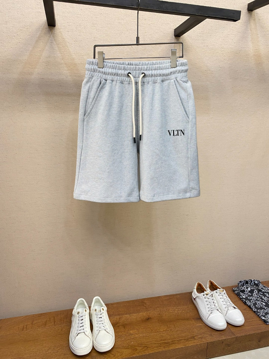 LuxluxHouse Best Quality Clothes Valentino Pants