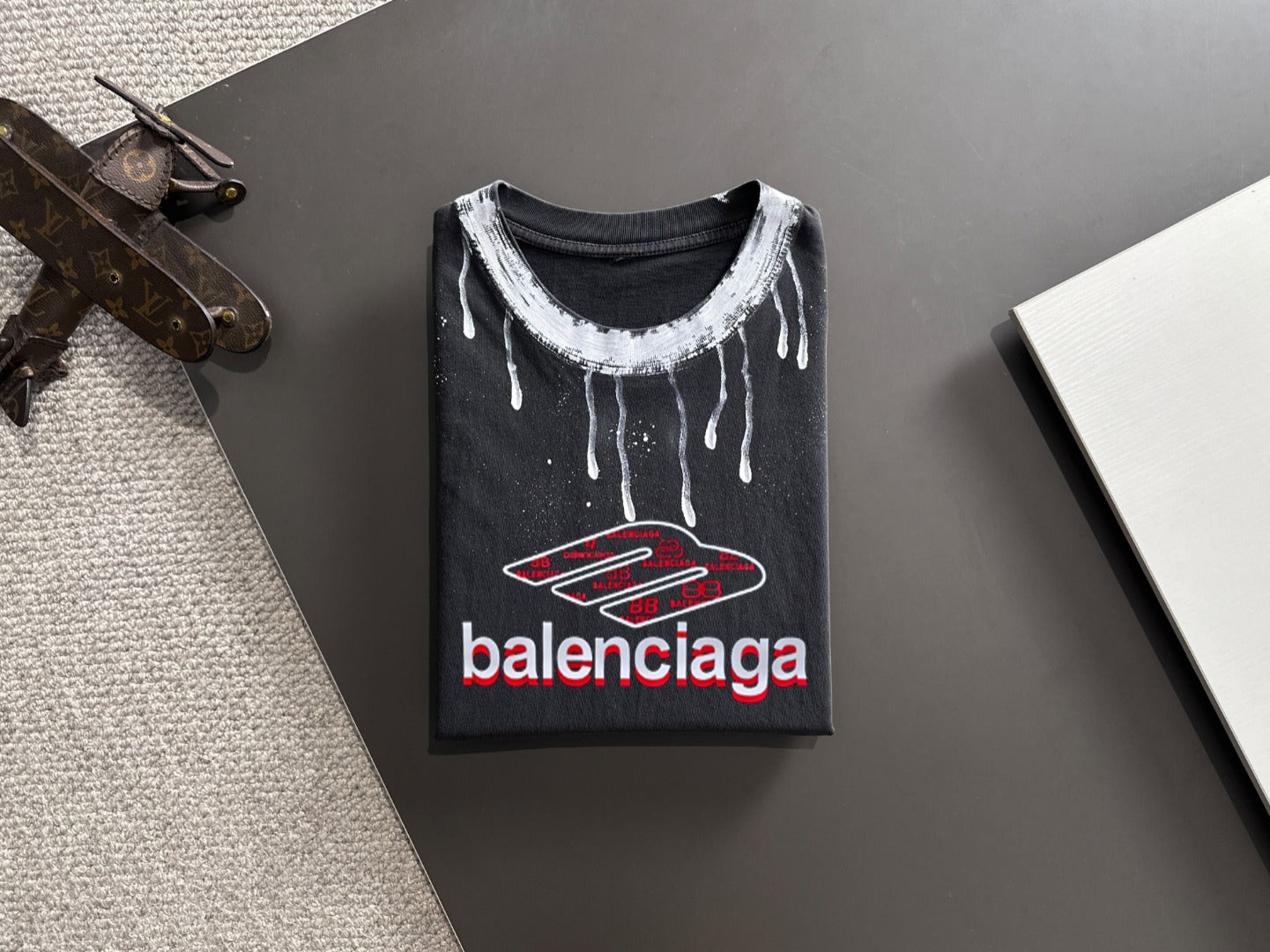 LuxluxHouse Best Quality Clothes Balenciaga T-shirt
