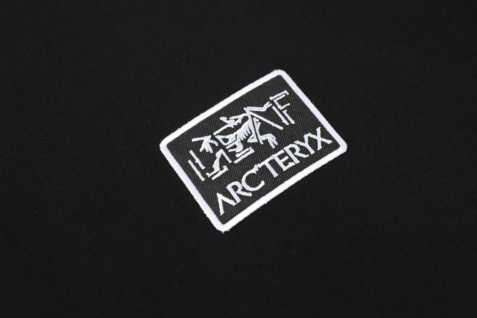 LuxluxHouse Best Quality Clothes T-shirt Arcteryx