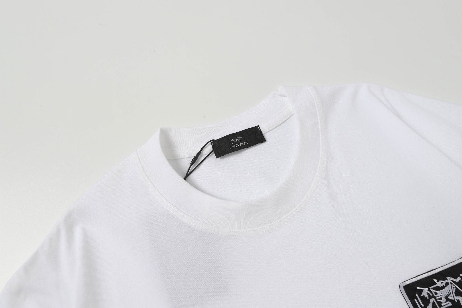 LuxluxHouse Best Quality Clothes T-shirt Arcteryx