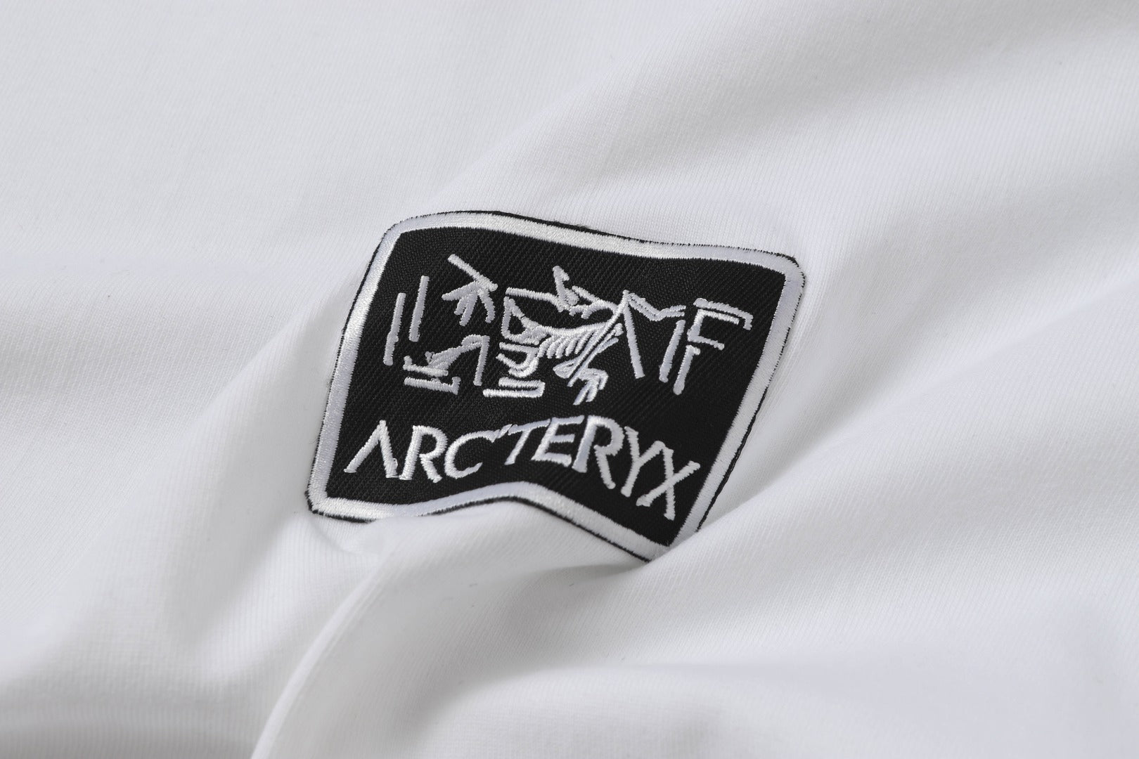 LuxluxHouse Best Quality Clothes T-shirt Arcteryx