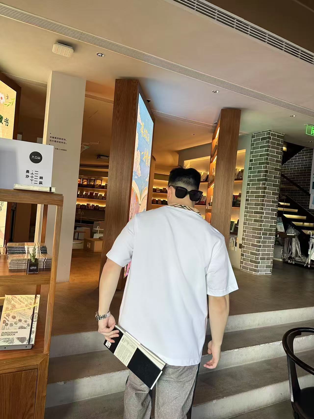 LuxluxHouse Best Quality Clothes Burberry T-shirt