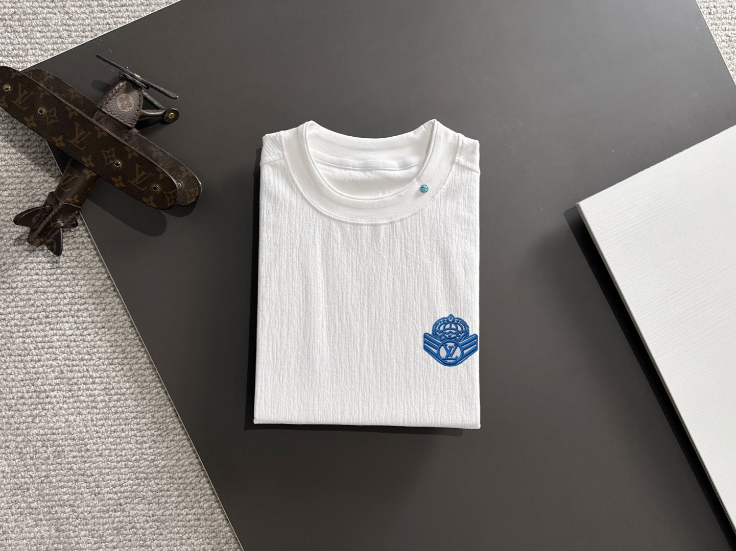 LuxluxHouse Best Quality Clothes T-shirt Louis Vuitton