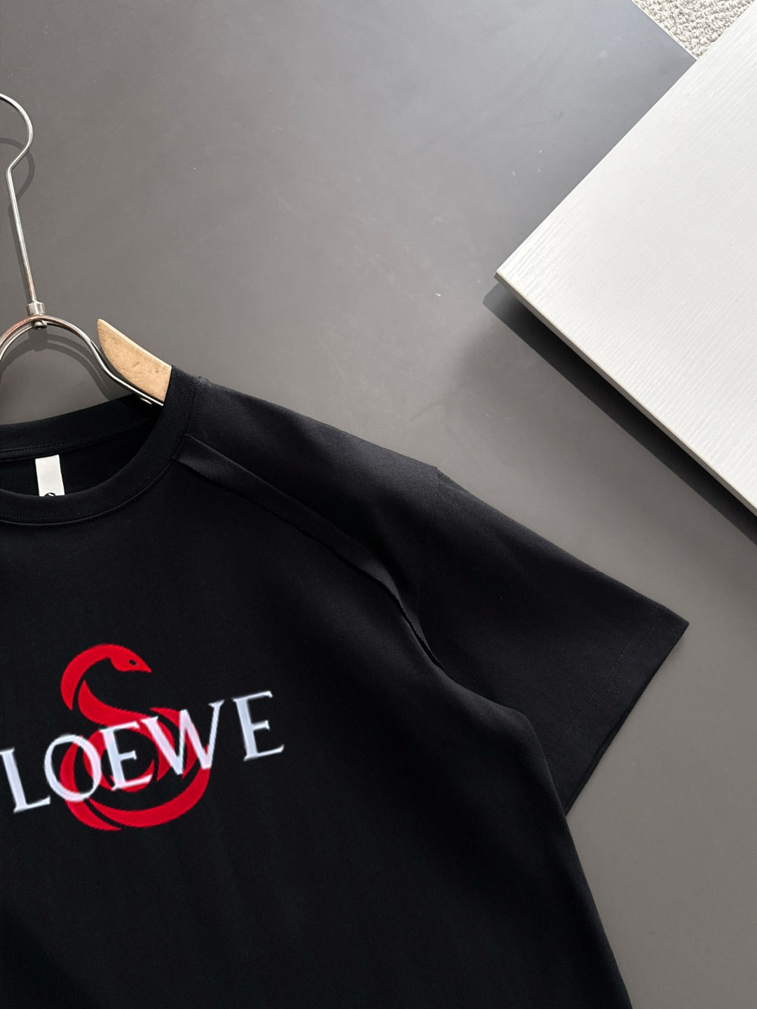LuxluxHouse Best Quality Clothes T-shirt Loewe